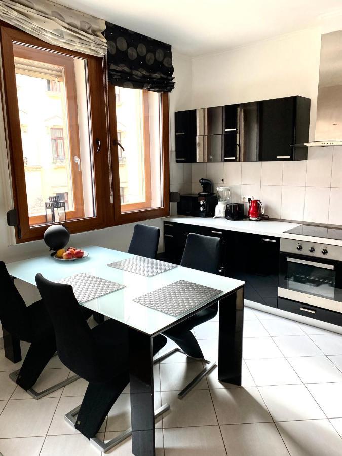 Budapest Heart By Gozsdu Apartment Dış mekan fotoğraf